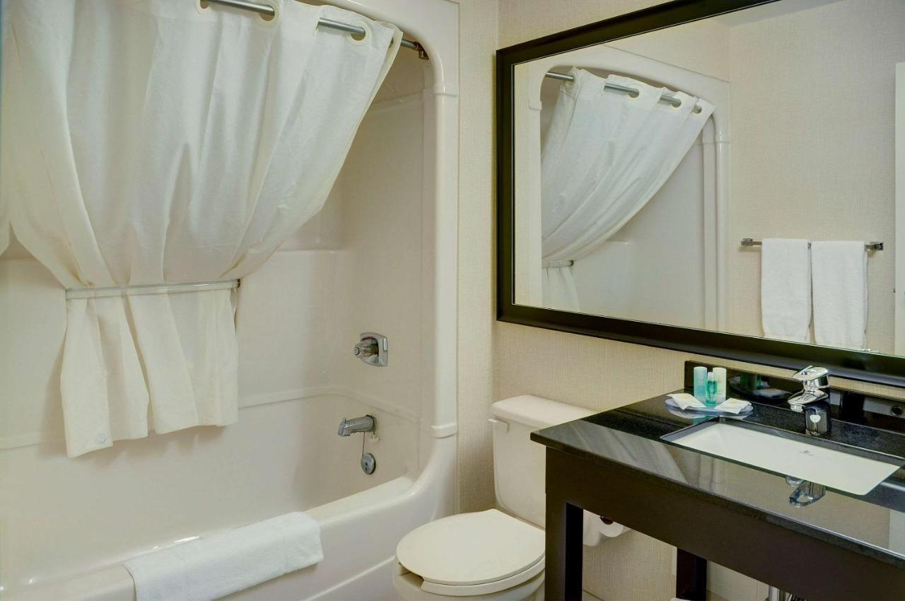 Comfort Inn Драммонвіль Екстер'єр фото